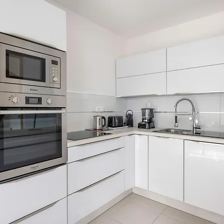 150m Du Port Du Pouliguen, Avec Terrasses Apartmán *